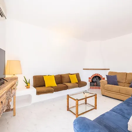 Villa In Albufeira Near Beaches And Nightlife Villa Albufeira