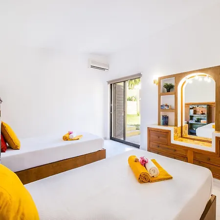 Villa In Albufeira Near Beaches And Nightlife Albufeira