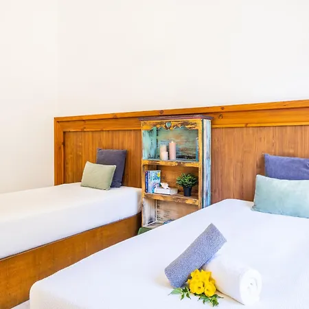 Villa In Albufeira Near Beaches And Nightlife